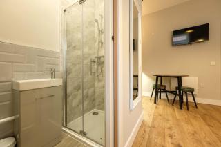 The Willow - Studio 12 - Bristol - 5