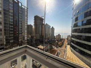 Apartamento com 03 suítes na meia praia - Itapema - 0