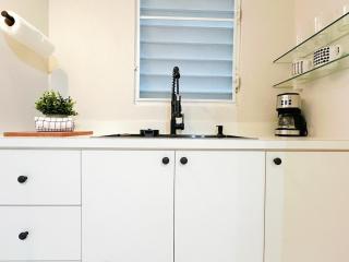 Jetsetter's Retreat Chic Studio Minutes from SJU - 8