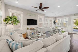 30A Beach Retreat, Golf Cart, Bikes & Pool Access - Santa Rosa Beach - 4