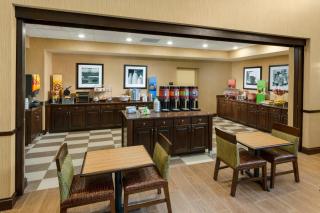 Hampton Inn & Suites Williamsport - Faxon Exit - Williamsport - 9