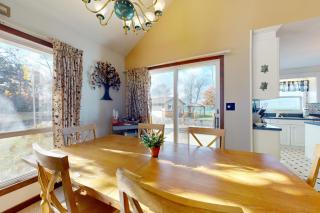 Burt Lake Cottage - 3