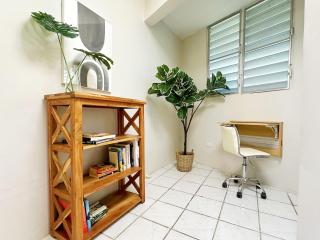 Jetsetter's Retreat Chic Studio Minutes from SJU - 2