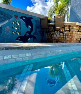 Walk to the water, chill in the pool & sauna - 1