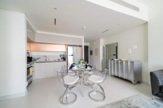 Frank Porter - Marina Vista Tower 2 - Dubai - 4