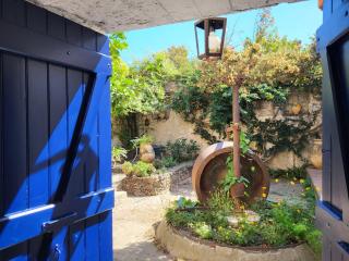 Renovated 12th-century chapel fully equipped for 6 - Banyuls-sur-Mer - 0