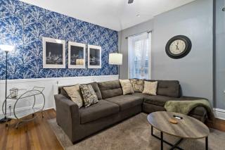 Spacious 2BR w Fenced Yard Office & Roku TV in STL - Soulard - 0