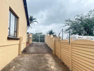 Peaceful Holiday Home - Self-Catering - Durban - 4