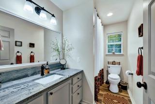 Peach Street Retreat - Fire Pit and Close to Main St - Fredericksburg - 1