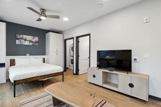 CozySuites Mass with parking lounge & roof deck #40 - Indianápolis - 8