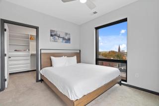 CozySuites Mass with parking lounge & roof deck #29 - Indianápolis - 5