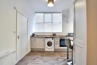 Modern new redeveloped studio Apartment in Clacton - Clacton-on-Sea - 4