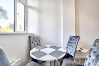 Modern new redeveloped studio Apartment in Clacton - Clacton-on-Sea - 2