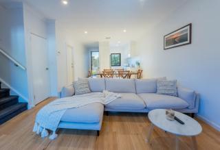 Modern Townhouse, Close to beach - Christies Beach - 0