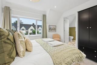 Large house perfect for work or leisure - - 2