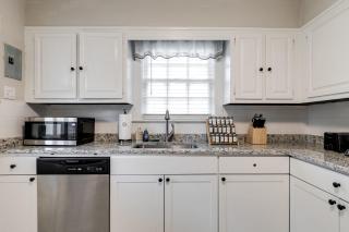 Family Charming retreat peaceful Neiborhood free parking - Richmond - 4