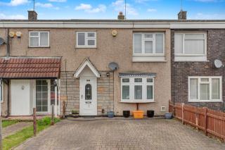 3-Bed House Sleeps 6 Free Parking Wifi - 0