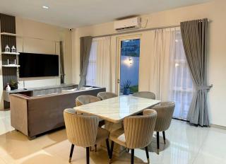 Stylish home with amazing pool views - Nagoya - 8