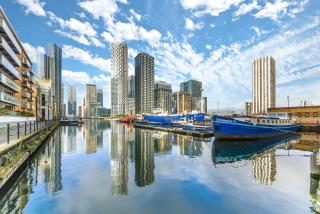 Londwell, Canary Wharf Riverfront Chic Apartment - London - 8