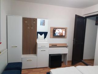 Pensiunea White House - Straja - 1