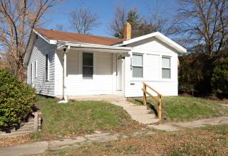 Notre Dame Area - 2BR 1BA with WiFi and Full Kitchen - 8