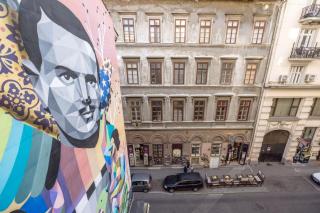 Designer Luxury Home Next To Dohany Synagogue with Balcony - Budapest - 4