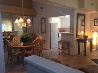 Tropical Condo in South Palm Desert Requires 28 Night Minimum Stay - Palm Desert - 6