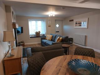 Sunny Bank, Cark-in-Cartmel - 9