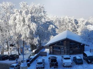SUPERBE APPARTEMENT T2 3 ETOILES 40m2 PIED DES PISTES VUE SUR LE LAC - 8