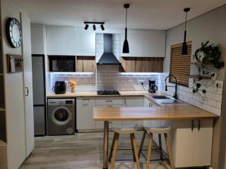 Summerstrand Holiday Apartment, Erasmus Drive, PE - 4