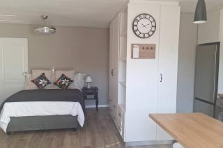 Summerstrand Holiday Apartment, Erasmus Drive, PE - 3
