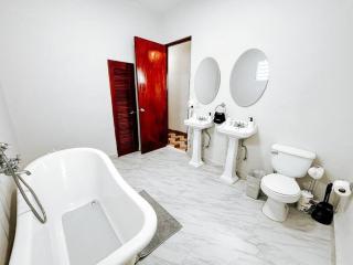 Colonial Style house for 8 Walk to Condado Beach - 5