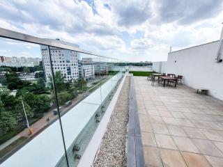 Central Apartment with Garage Parking and communal Terrace - Bratislava - 4