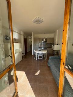 ALGHERO SUN & SEA - Spacious 2 BR Apartment 150m Beach, Terrace, AC, WiFi, Sleeps 6 - 2