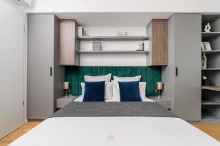 Mido View Apartment with Parking and Self Check-in - Bucarest - 0