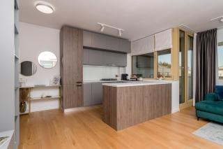 Mido View Apartment with Parking and Self Check-in - Bucarest - 2