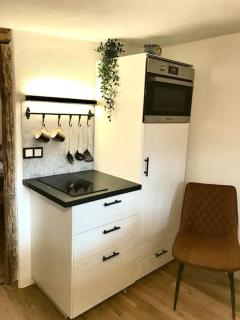 Fachwerkhaus mit rustikalem Weinkeller und Garten, ganze Unterkunft, gute Lage - 4