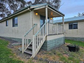 Skipton Roadhouse Cabins - - 5