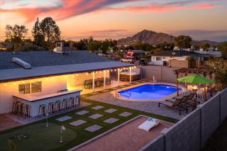 Good Vibes Pool Hot Tub Putt Putt Pool Table - Scottsdale - 0