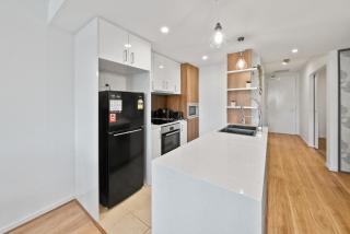 Indoor Pool Gym: Modern Hideout 12-Min From CBD - Canberra - 1