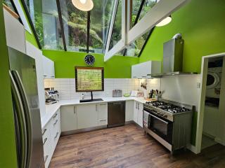 Private Getaway for 2 Surrounded by Native Bush - Picton - 3