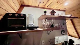 Chalé de madeira com vista para o rio - 5