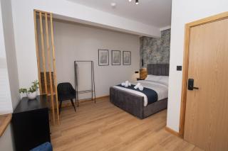 Amber Hotel with access to shared kitchen - 3