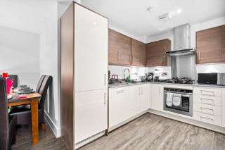 Luxury City Centre 3Bedroom 5Beds Apartment with Allocated Parking - Birmingham - 8