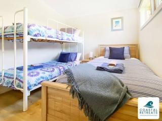 Moya's Villa Phillip Island Resort - Cowes - 3