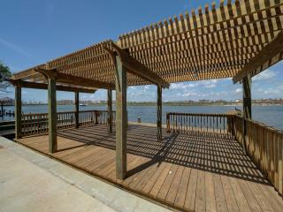 Canal Views & Pool Minutes to Beach Fishing Pier - Padre Island - 3