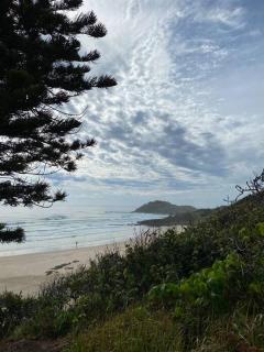 Caba Beach Condo Modern, 2-bedroom cabin, walk to the beach! 3-night minimum stay - Cabarita Beach - 3