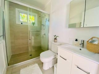 Caba Beach Condo Modern, 2-bedroom cabin, walk to the beach! 3-night minimum stay - Cabarita Beach - 1