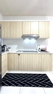 Sky Trees Bukit Indah AEON 2BED 5pax netflix Aircond - Johor Bahru - 5