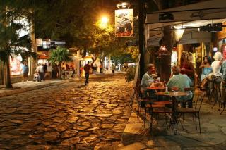 Kitnet no centro de Búzios - 2